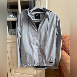 Men’s Oakley Gray Windbreaker Jacket-Small-NWOT